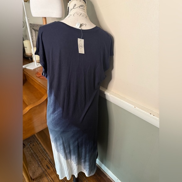 Navy and White Ombre Dress NWT‼️FINAL SALE - Picture 2 of 4